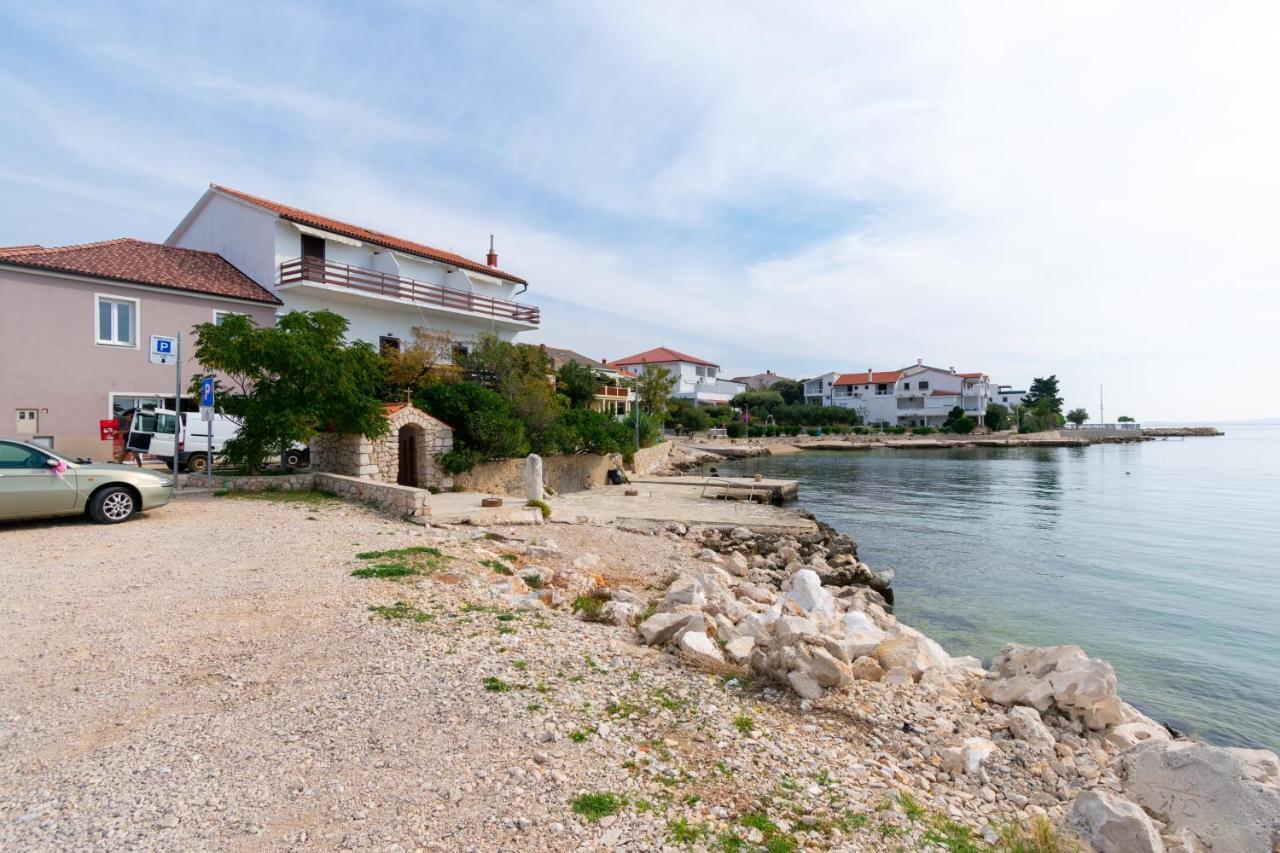Apartments By The Sea Mandre, Pag - 4101 Kolan Luaran gambar
