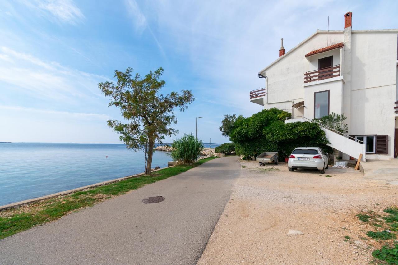 Apartments By The Sea Mandre, Pag - 4101 Kolan Luaran gambar