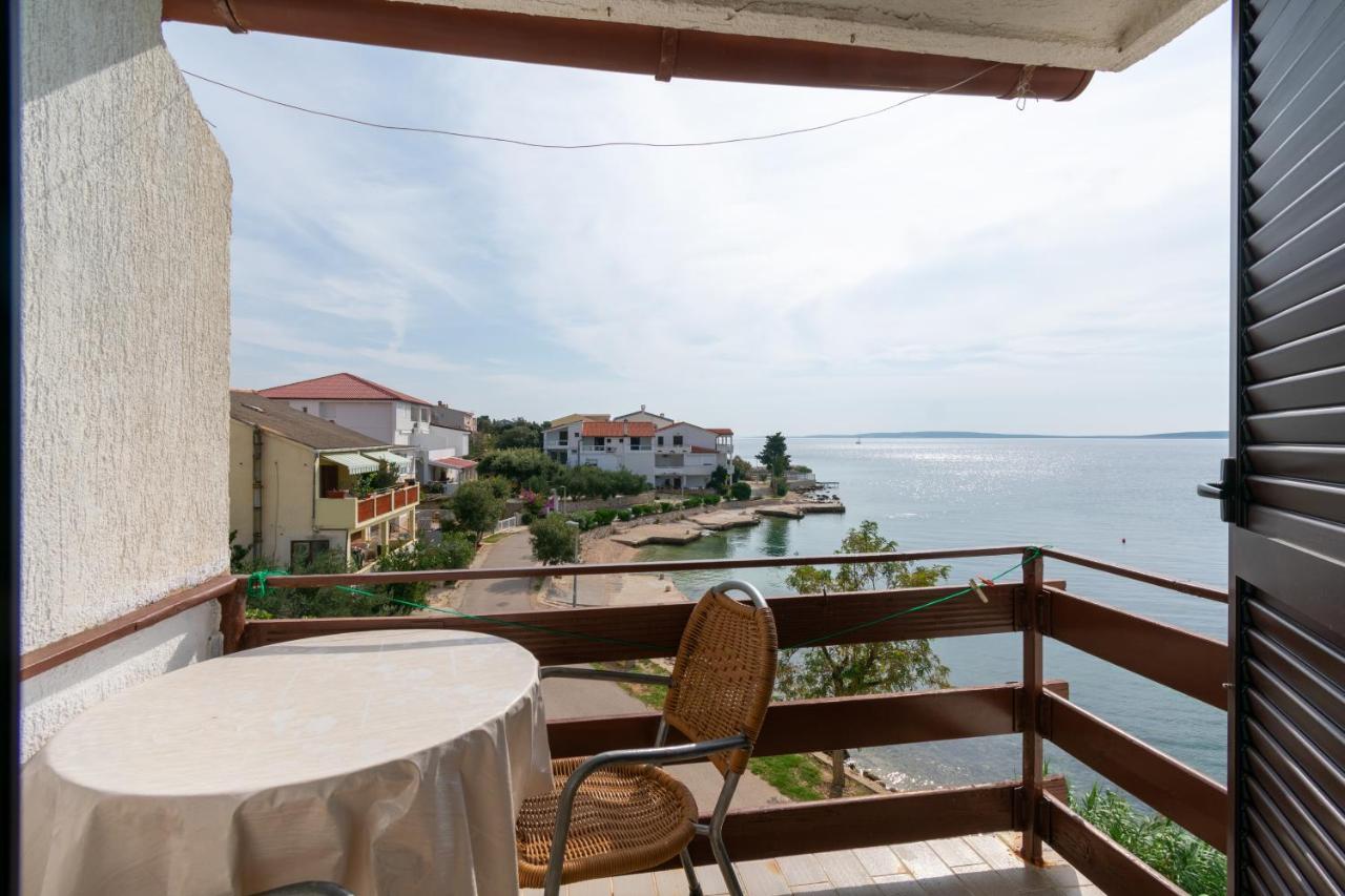 Apartments By The Sea Mandre, Pag - 4101 Kolan Luaran gambar
