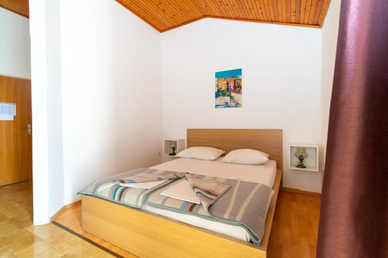 Apartments By The Sea Mandre, Pag - 4101 Kolan Luaran gambar