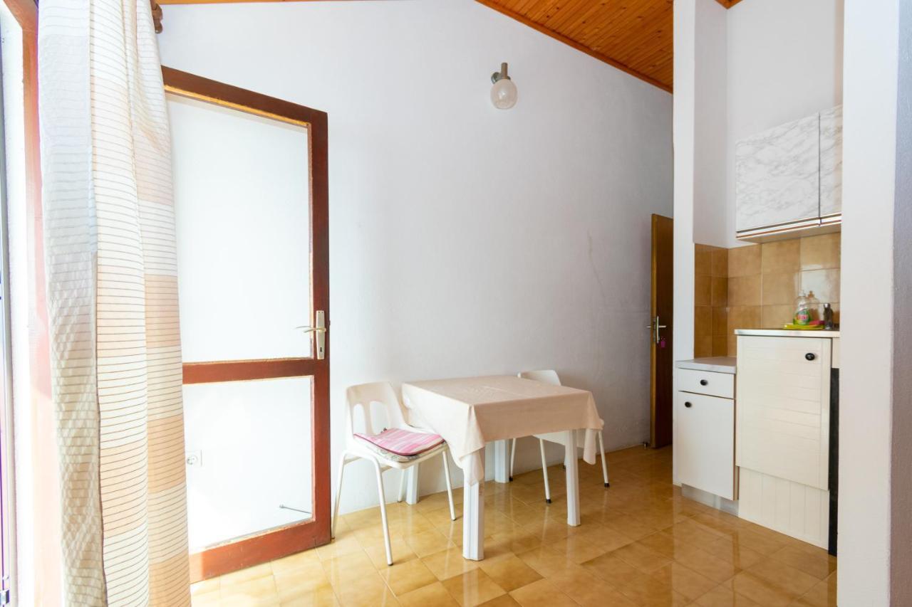 Apartments By The Sea Mandre, Pag - 4101 Kolan Luaran gambar